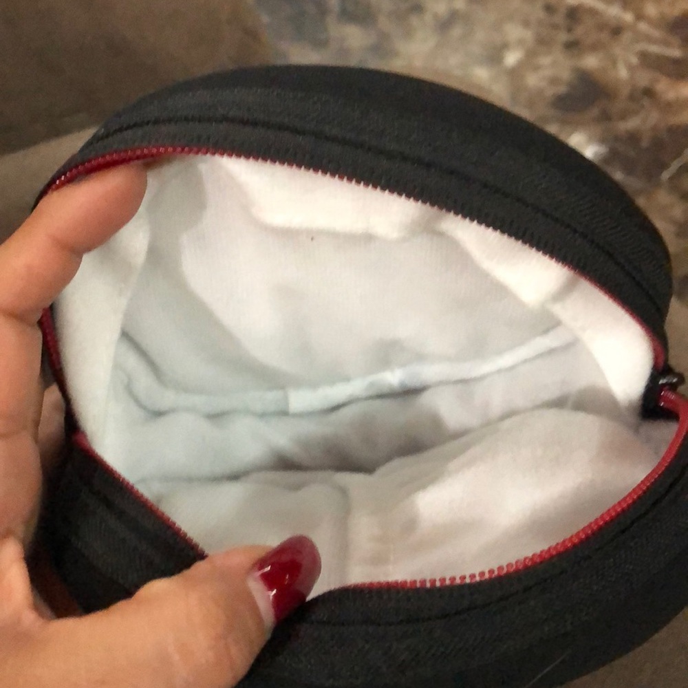Small bag - Picture 2 of 2